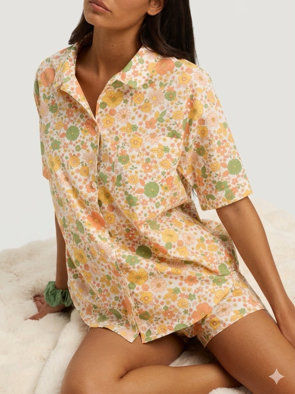 Cozy Earth Women's
Sutton Short Sleeve Pajama Top & Shorts Set - Wildflower SZ M